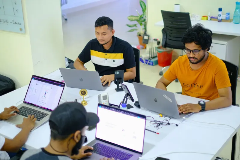 Always-On Is Slowing You Down: How Async-First Developer Communities Are Quietly Outshipping Real-Time Teams