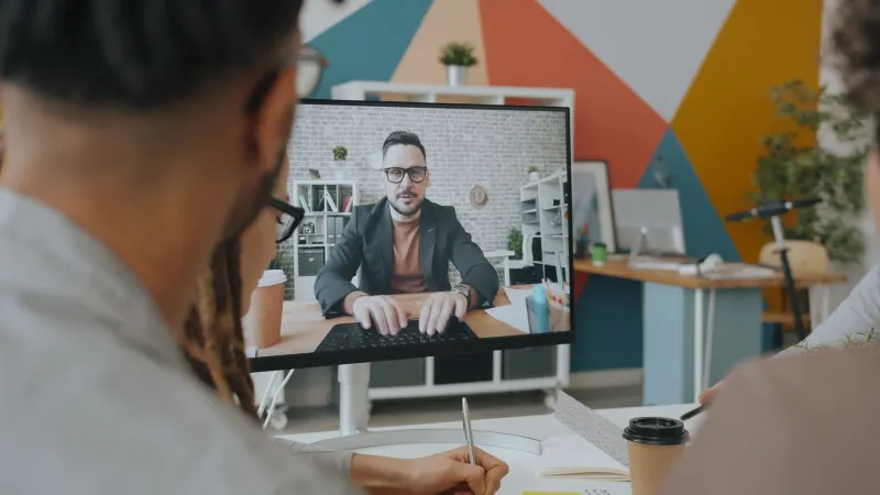 Forget the Job Description: Why the Smartest US Startups Are Hiring Time Zones, Not Titles