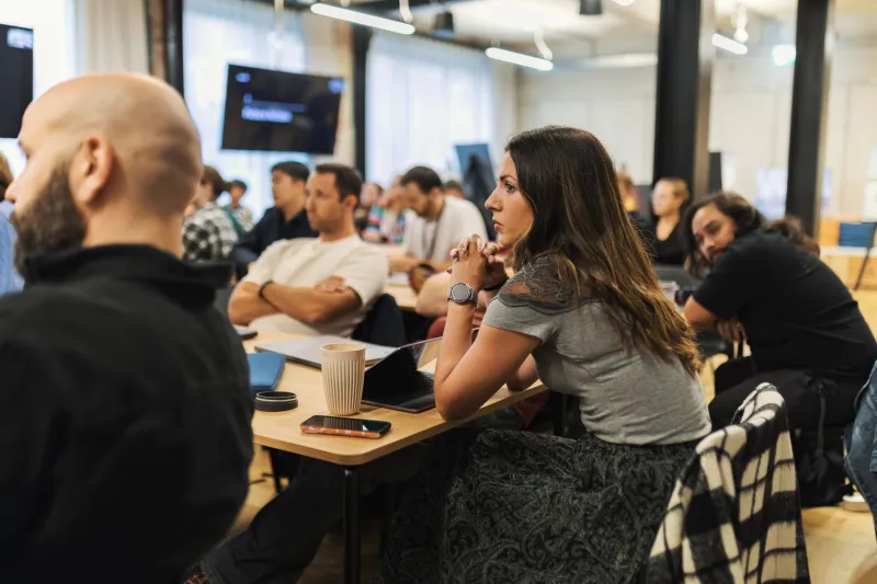 Why the Smartest Tech Recruiters Stopped Posting Job Listings and Started Showing Up to Meetups